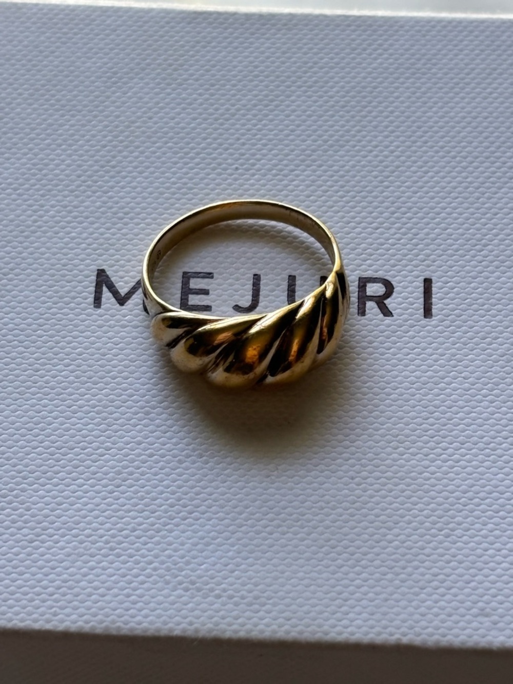 Mejuri Gold Twisted Dome Ring